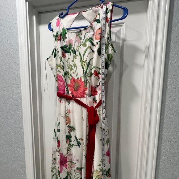 Danny & Nicole Dresses & Skirts - Dress